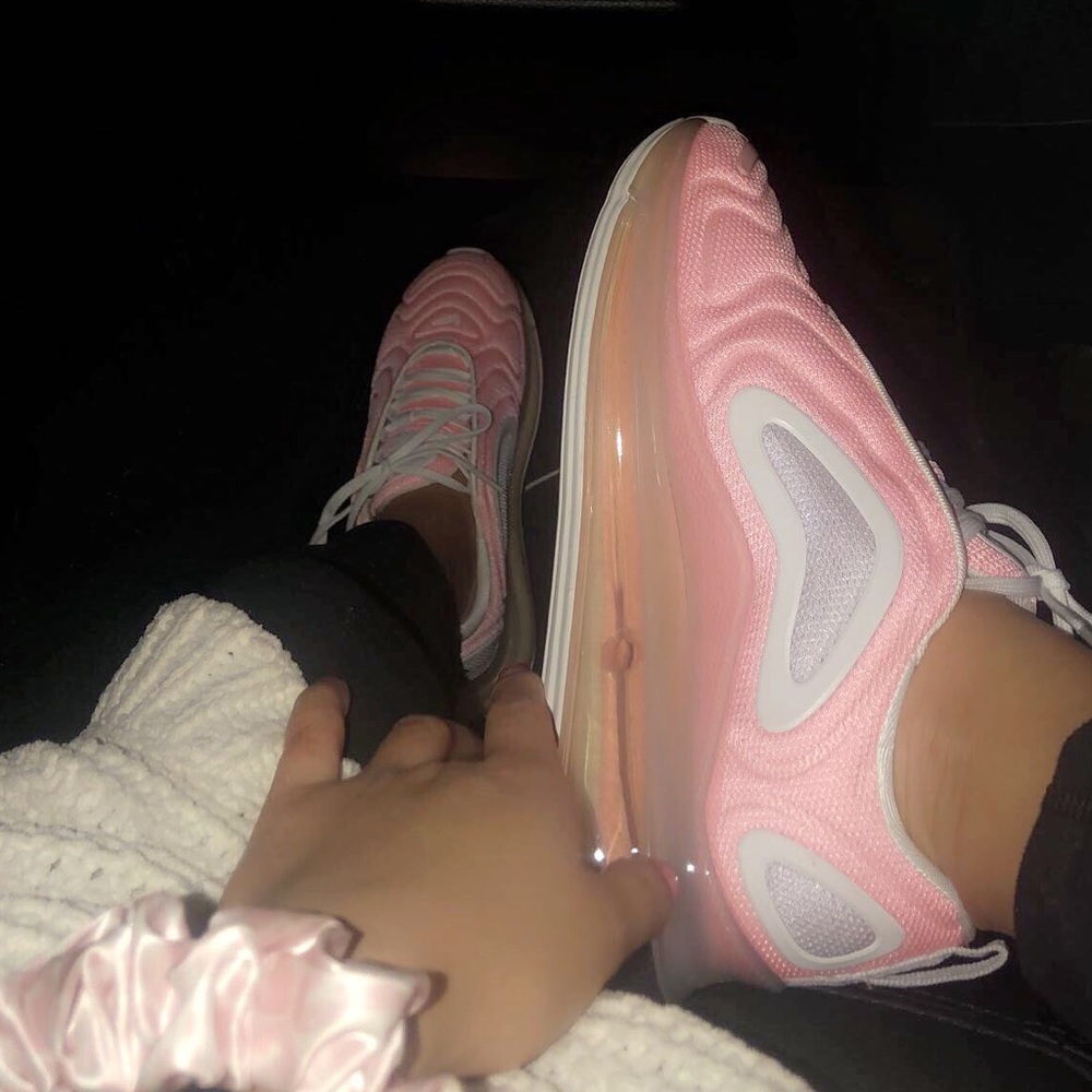 PINK Nike Air Max 720’s
